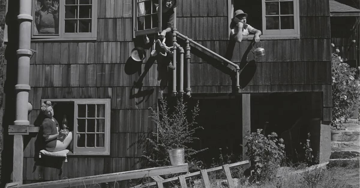 Uncertainty-Aware Sparse Identification of Dynamical Systems via Bayesian Model Averaging