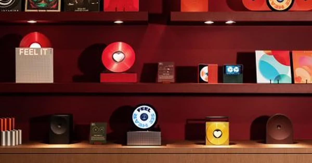 Technology should "free you from technology" says Samsung design chief