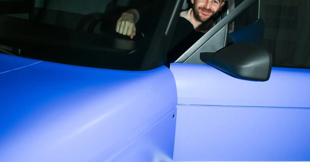 I finally sat in the Bezos-backed Slate truck. It's designed to be unfinished.