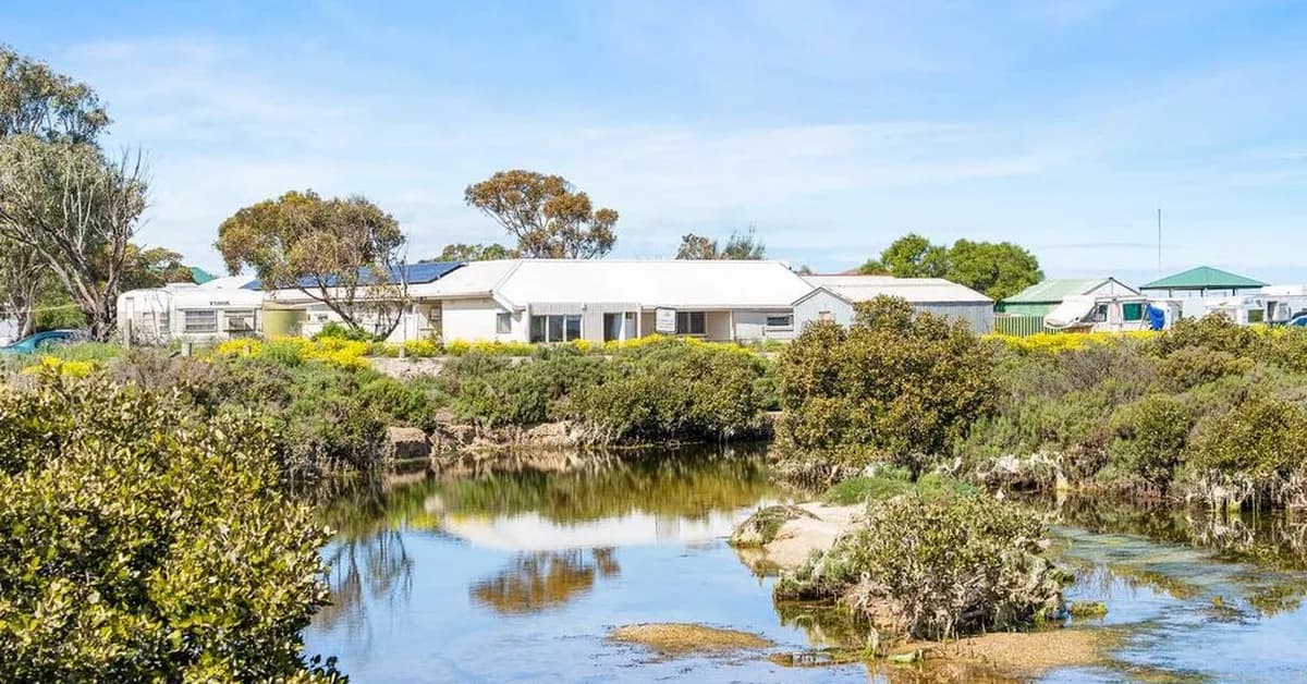 Middle Beach caravan park for sale with $30k monthly income