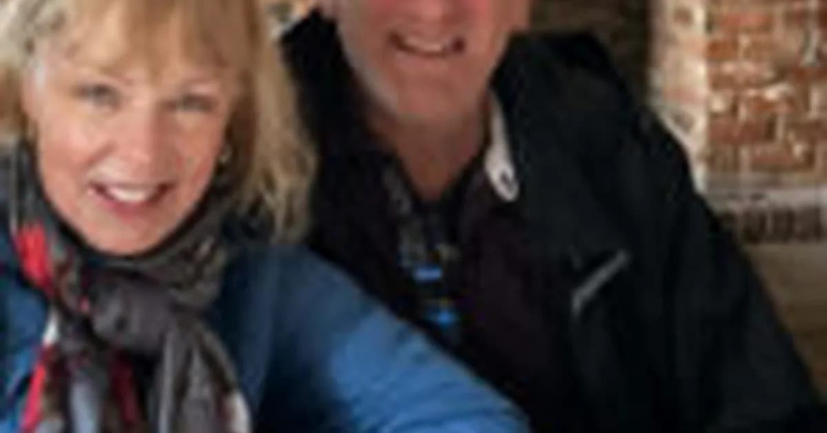 Peter and Carol Moreira to step away from Entrevestor