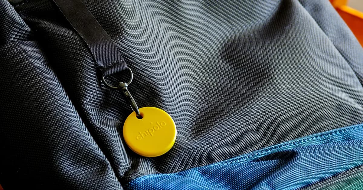 Android's Find Hub adds iPhone-like luggage tracking links