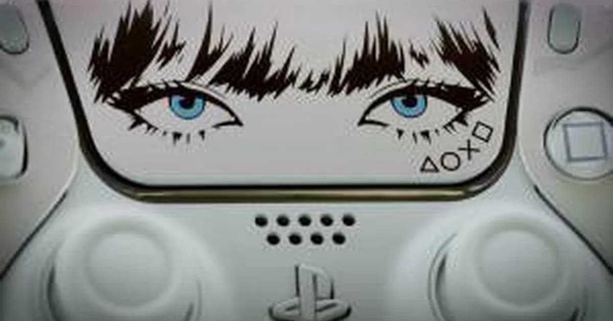 Sony Turned The DualSense Into Live, Laugh, Love For Lisa's New PS5 Controller