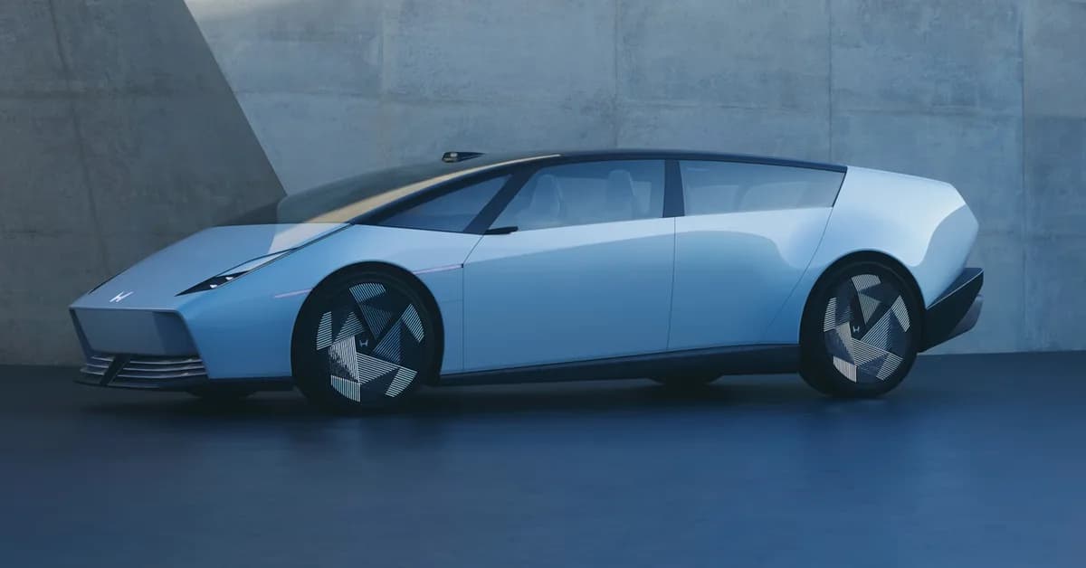 The Honda 0 Series Saloon Would've Been a Better Ferrari Design Than the Luce
