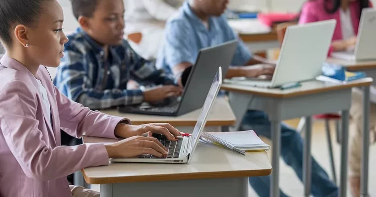 After $30 billion in school tech, the laptop classroom experiment may have backfired