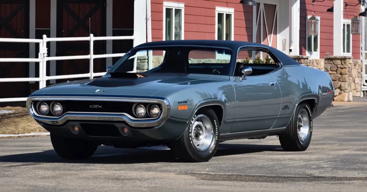 1971 Plymouth Hemi GTX for Sale Just 1-of-11 With 426 V8 and Four-Speed Combo