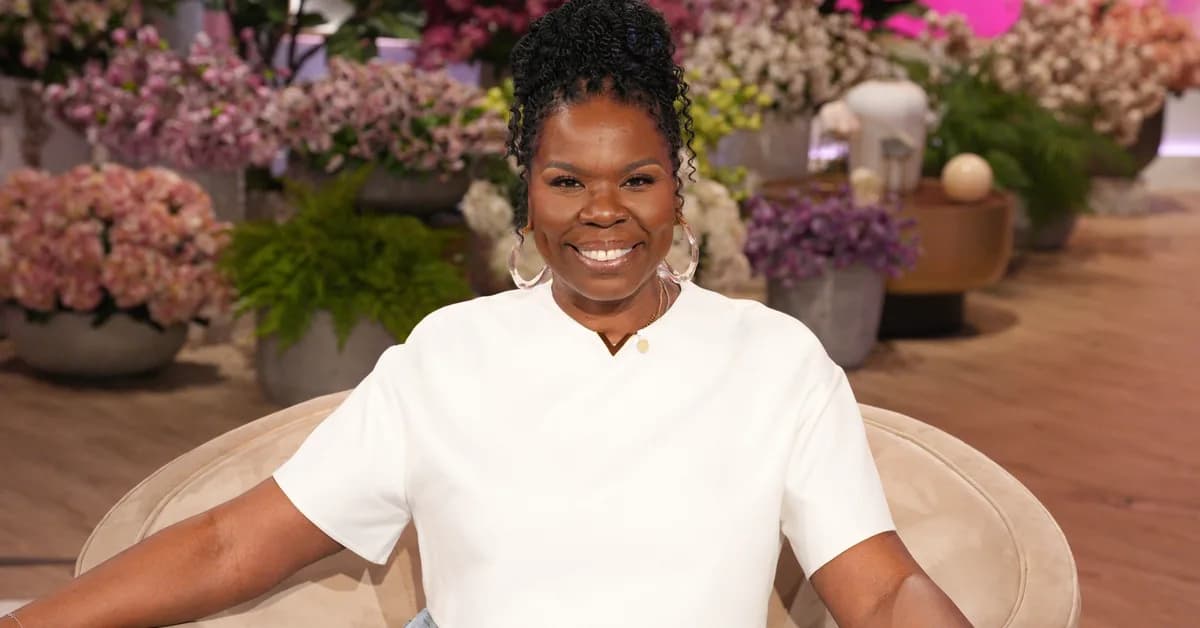 'SNL' Alum Leslie Jones Takes Aim at Vacation Rental Disasters in New HGTV Series 'Roast My Rental'