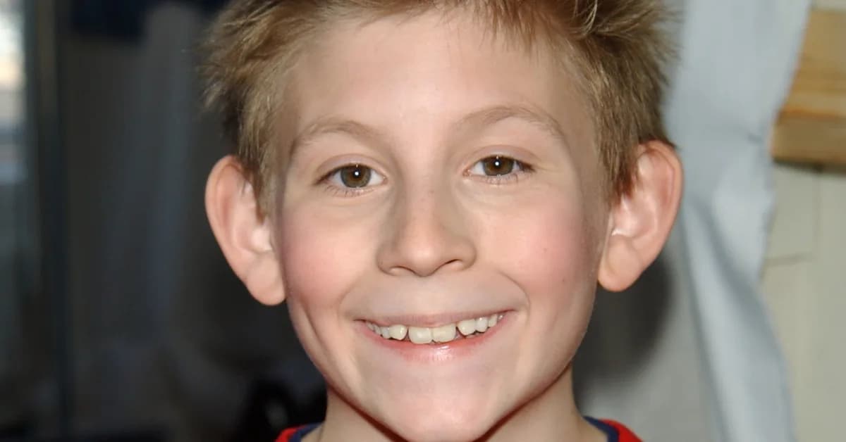 Malcolm in the Middle Star Calls on Paparazzi to Leave Original Dewey Actor Alone After He Turned Down Reboot Series