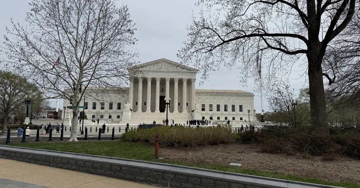 Justices seem dubious of government's argument in criminal venue case