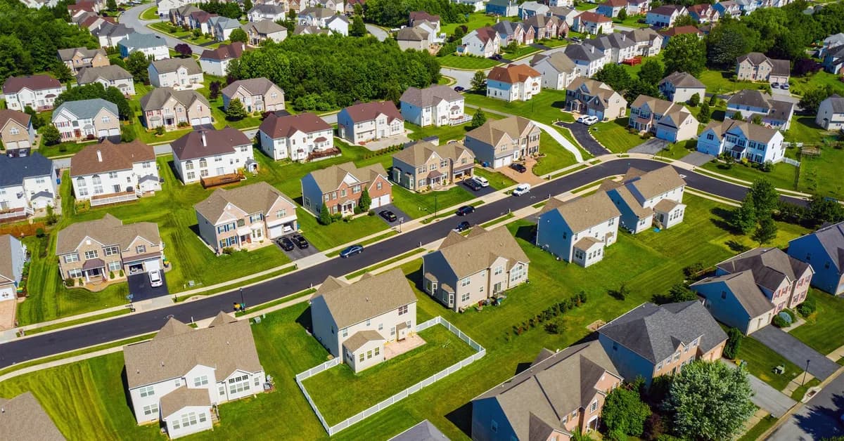 U.S. Foreclosure Filings Spike 18%: Delaware, South Carolina, and Florida Top the List