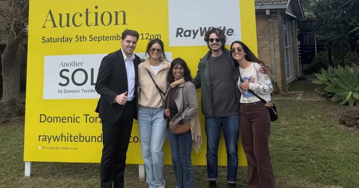 Seven bidders push Bundoora fixer $95k above price guide