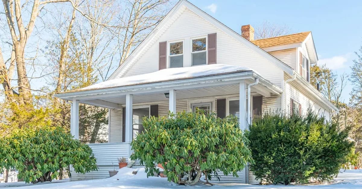 Nearly 100-Year-Old Cape Cod Farmhouse Listed for $399,900 Sells in Just 10 Days