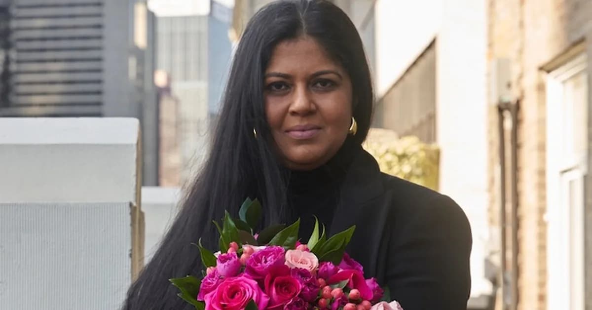 UrbanStems CEO Meenakshi Lala fills her cart with handbags, Quince basics and unexpected florals