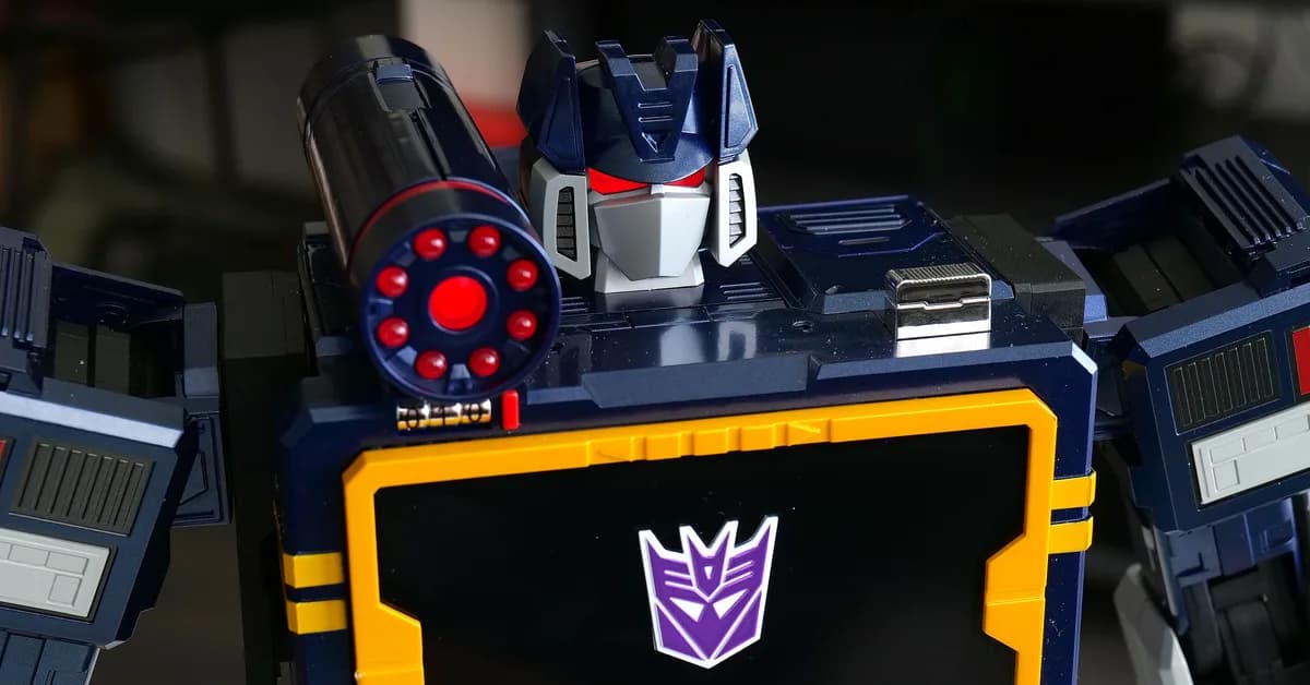 Robosen Soundwave review: A childhood dream made real