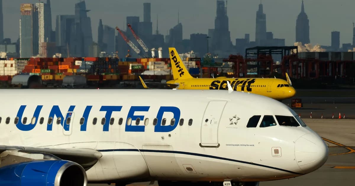 These airlines want to rescue stranded Spirit travelers. Here's how to book.