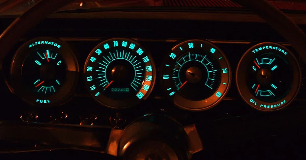 Instrument Clusters Peaked With Electroluminescent Gauges