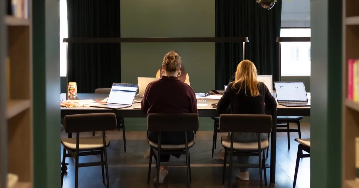 RTO didn't stick. Now this company is paying workers to come in - and said office attendance has increased 57%.