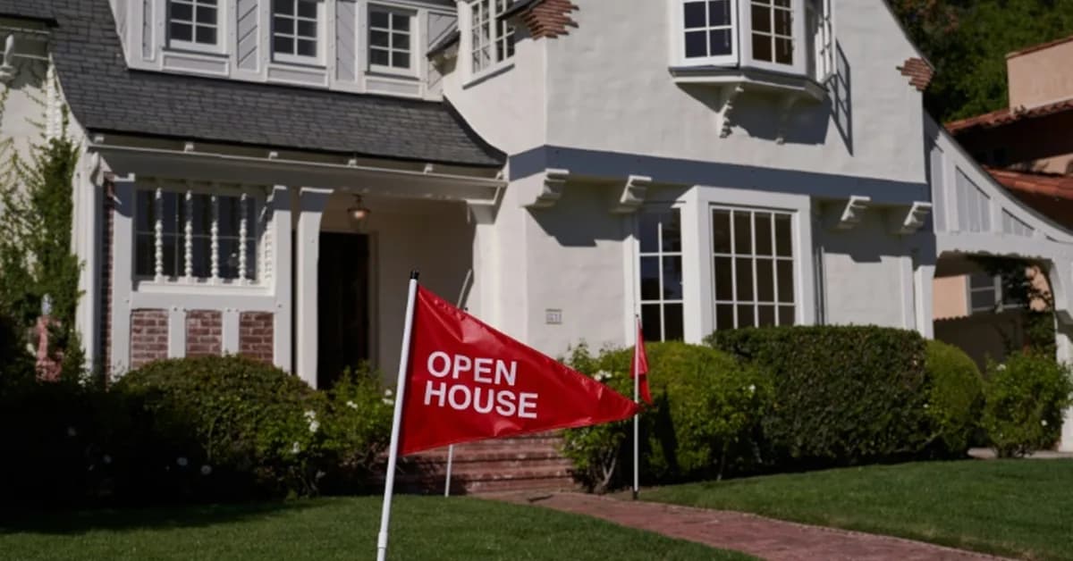 As Canadians turn to AI for mortgage advice, experts warn about privacy risks and inaccurate guidance