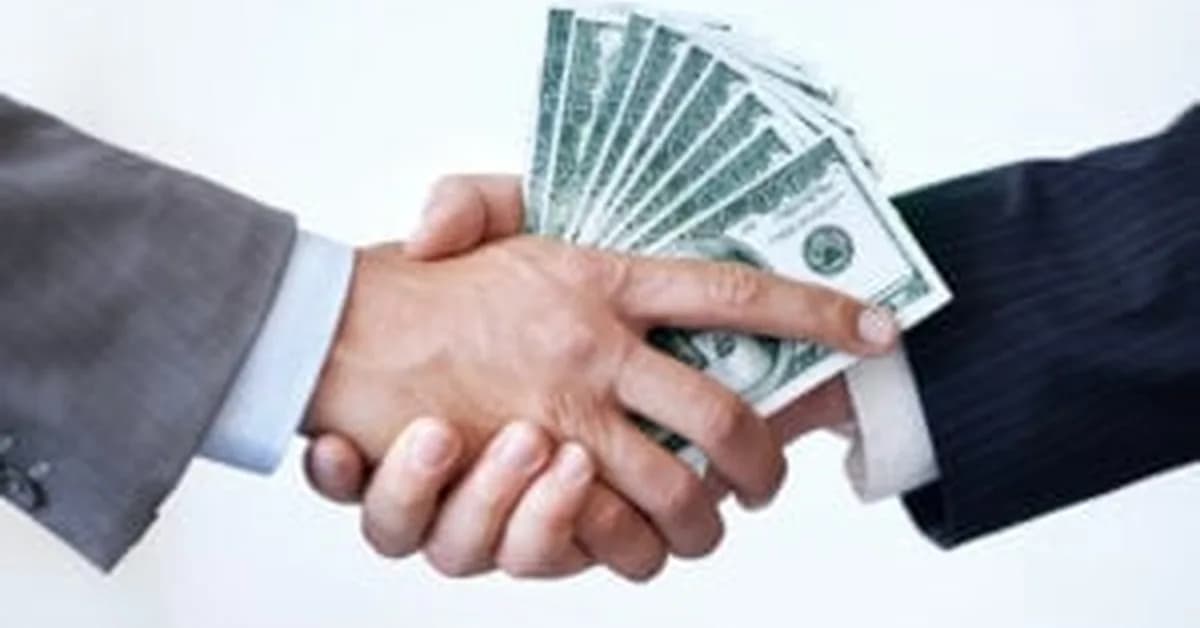 DOJ Puts Up $25K And Retention Bonuses To Bribe Lawyers To Rack Up Ethics Violations