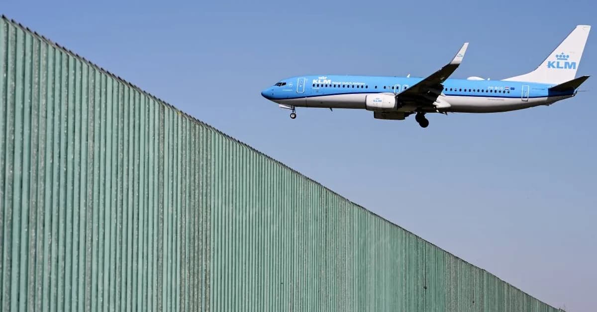 Airlines banned from adding fuel charges after ticket purchase: EU