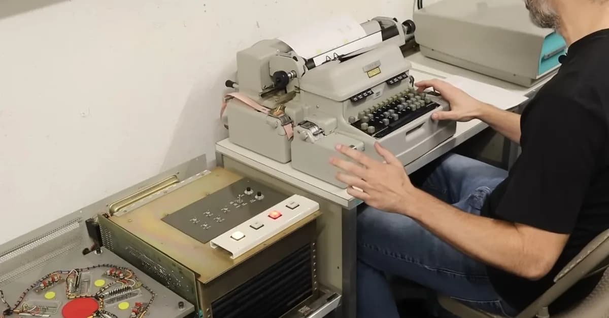 Rescuing the Data on a 1960s LGP-21 Computer's Disk Memory