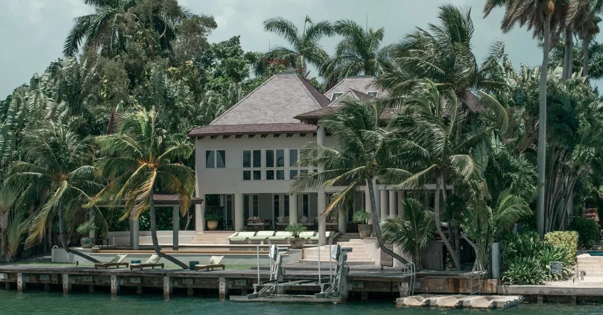 Here's How Much L.A. and Silicon Valley High-Earners Could Save by Trading California for Miami