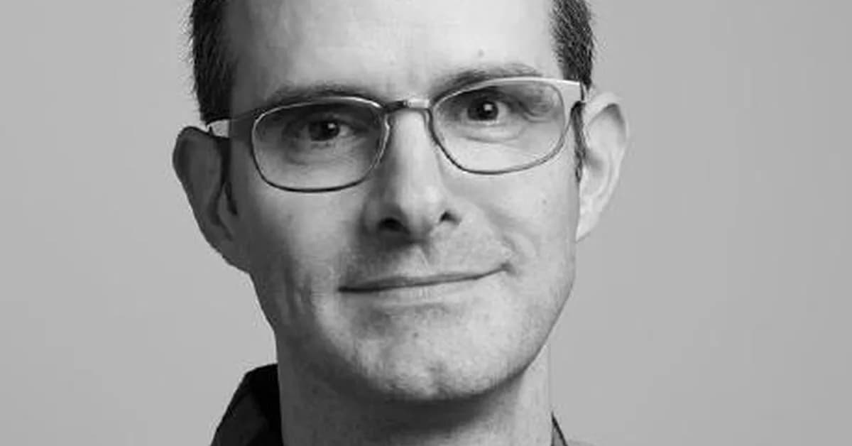 jwasham/coding-interview-university — A complete computer science study plan to become a software engineer.