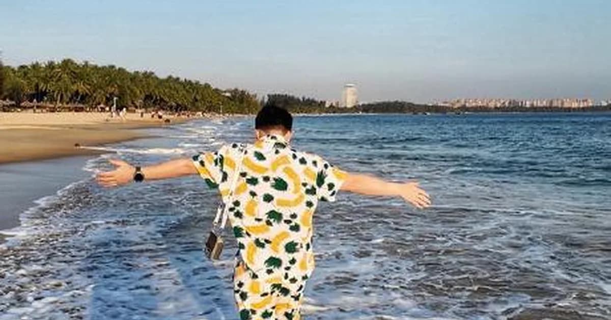 TNT-Likely/PanWatch — 盯盘侠 PanWatch · 自托管 AI 盯盘助手，集成 TradingAgents 多 Agent 投资决策 | A股/港股/美股实时监控、持仓管理、智能分
