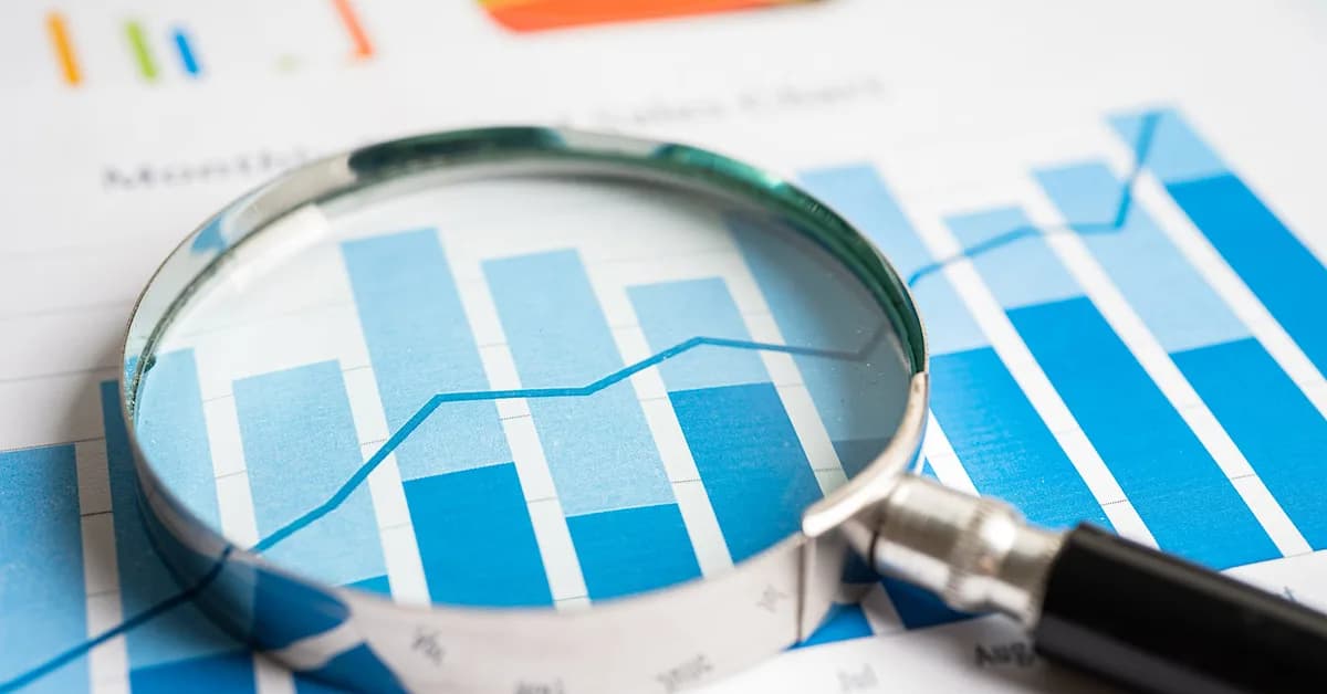 Google Text Ad Click Share Rises Sharply In Some Verticals via @sejournal, @MattGSouthern