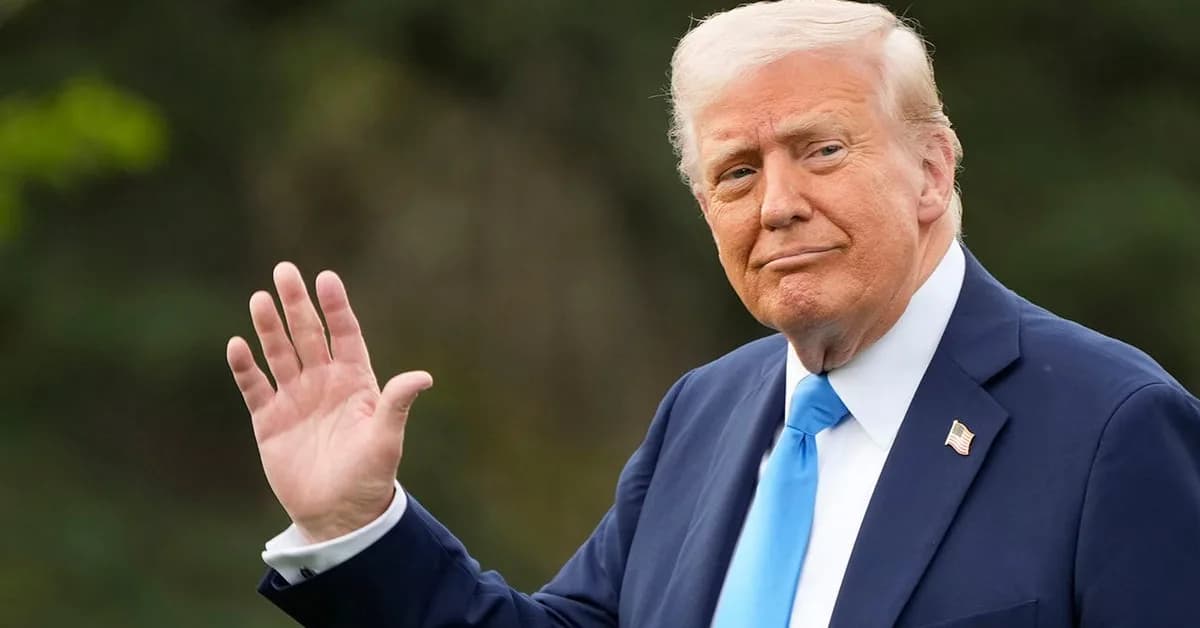 Musk, Bezos, Both Cry To Trump's FCC In Bid To Dominate Satellite Broadband