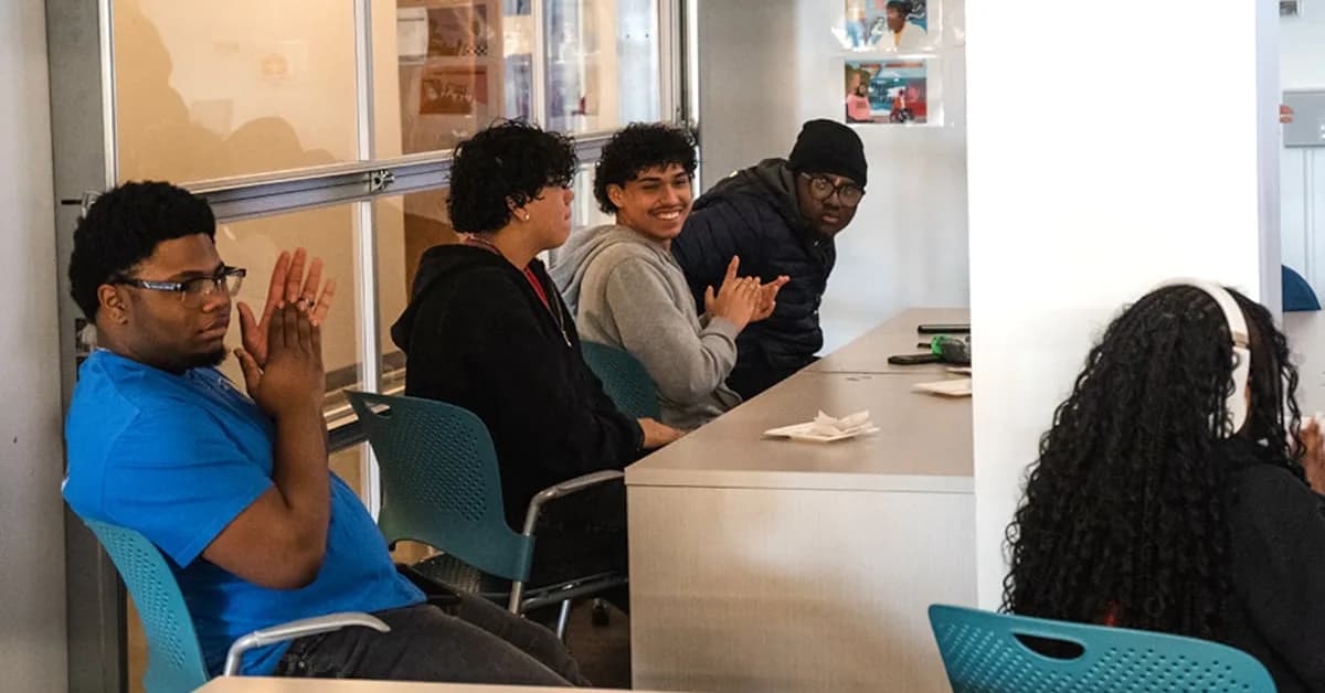 Chicago Teens Learn About Risks of Owning a Gun and How to Create Video Messages