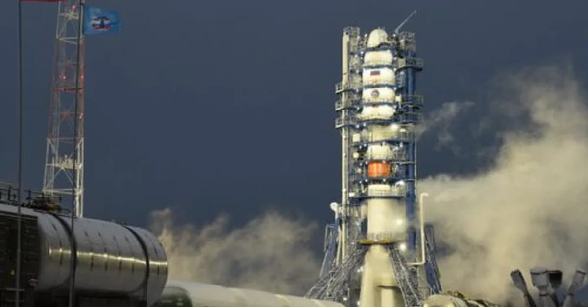 Russia cloaks launch schedule after spaceport falls in Ukraine's sights