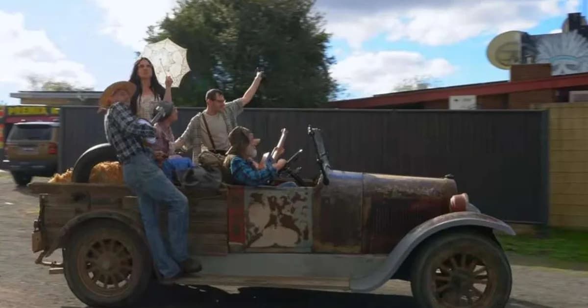 Wild Beverly Hillbillies-style promo for regional Victorian home