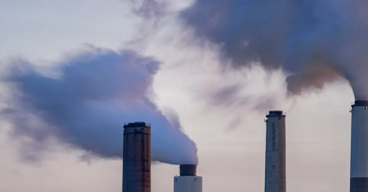 Former EPA officials: Trump is letting data centers make people sick
