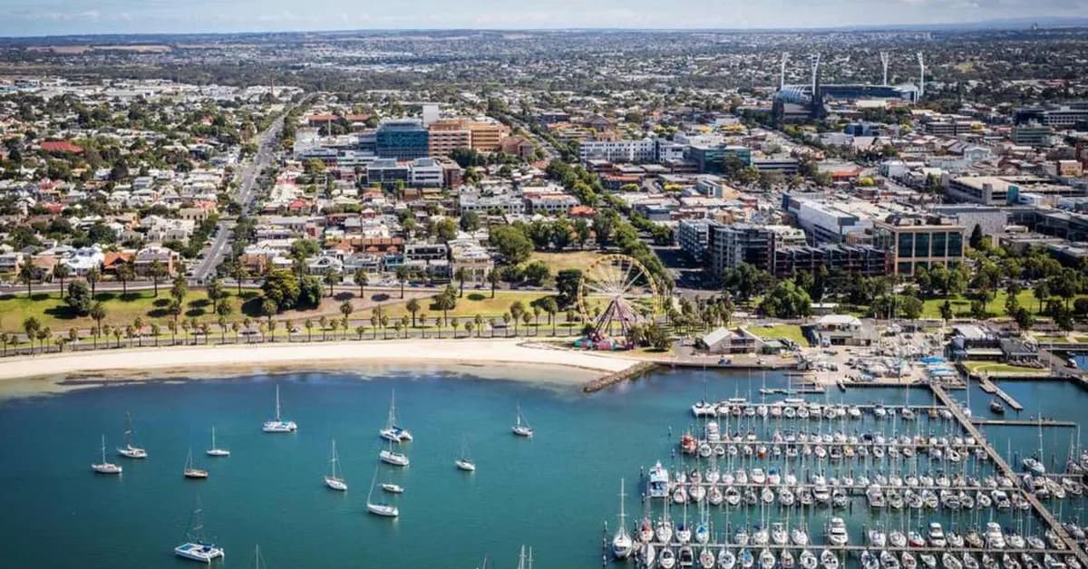 Geelong home prices break four-month losing streak to defy Melbourne property downturn