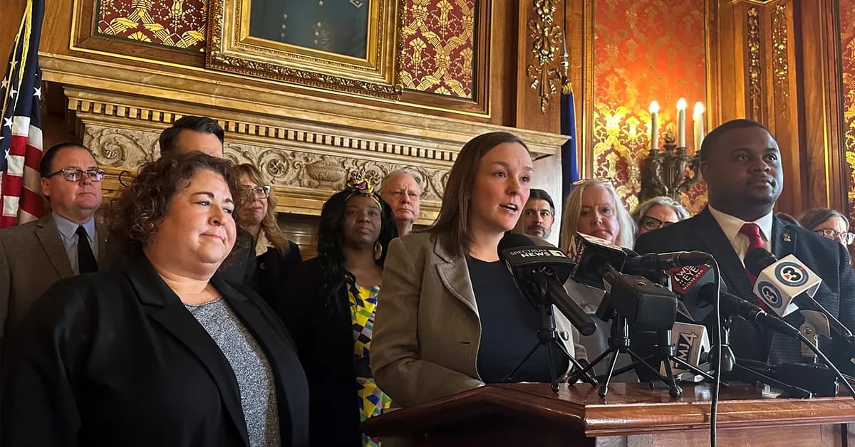 There's Now Only One State That Hasn't Expanded Medicaid for Moms