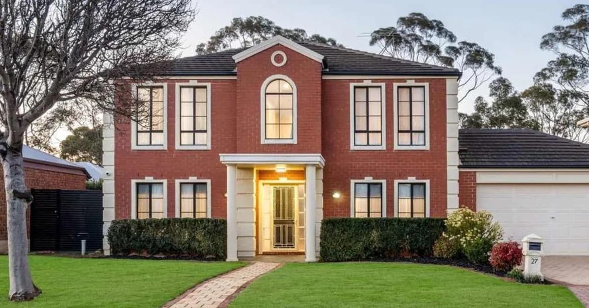 Househunters slowly returning to Adelaide auctions