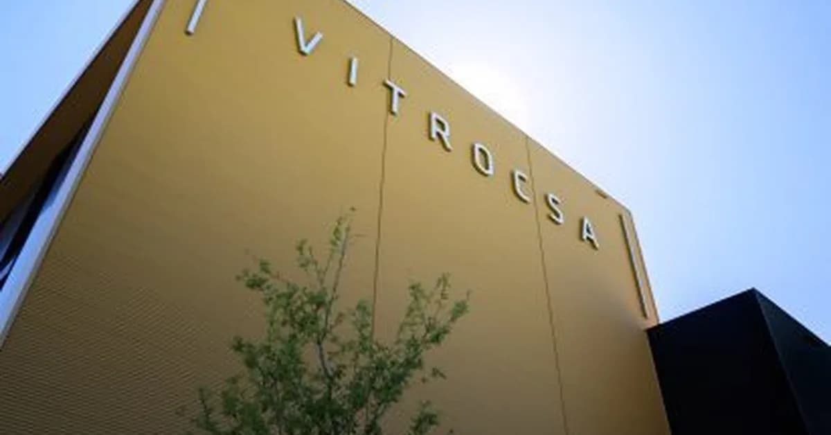 Vitrocsa's headquarters embodies "precision, innovation and transparency"
