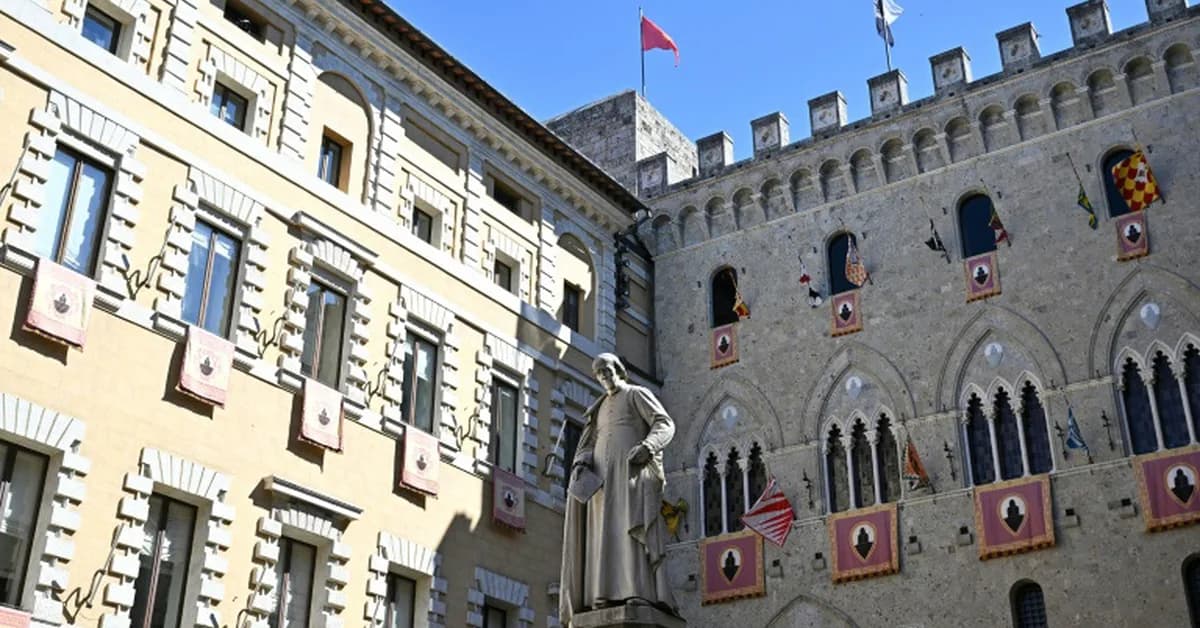Intesa roils Italian banking with rival bid for MPS