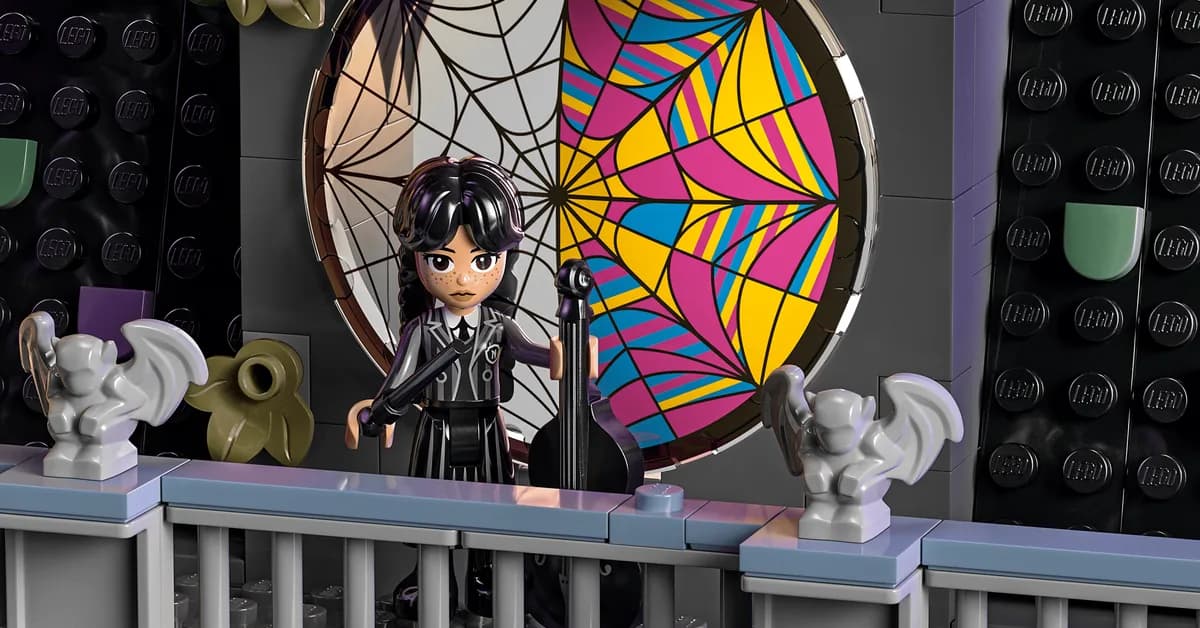 Barnes & Noble Adds LEGO Wednesday Sets to Its Book Haul Sale Ahead of Their Retirement