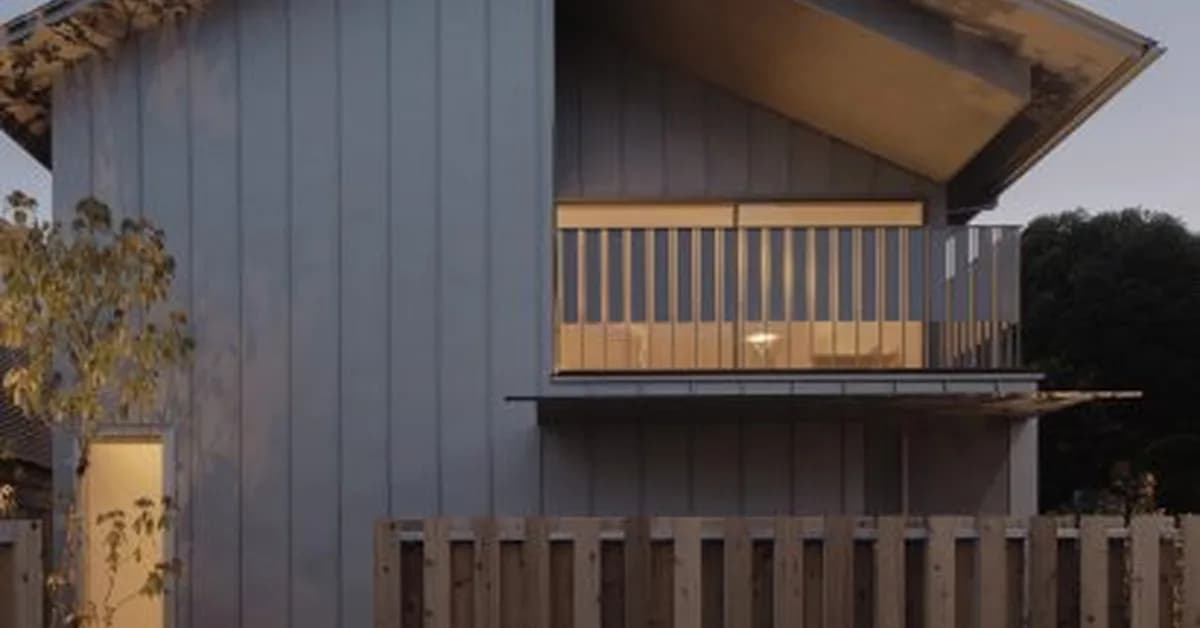 Kenta Hirayama clads House in Kinuta in steel-sheet facade