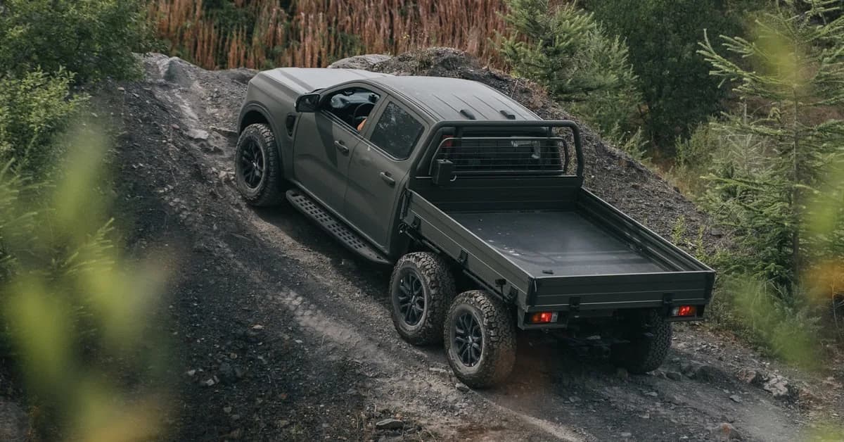 Dear Ford: Don't Gatekeep the 6×6 Ranger Super Duty You Made for England