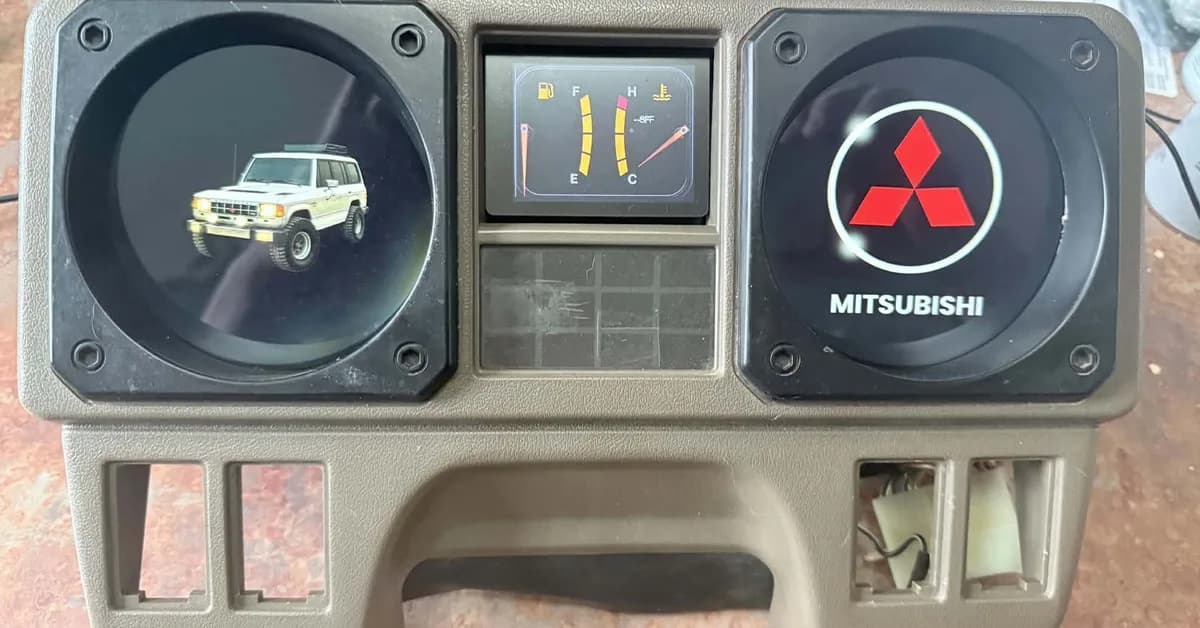 This Is How You Do It: Retrofitting an Old 4×4 With OEM+ Digital Gauges