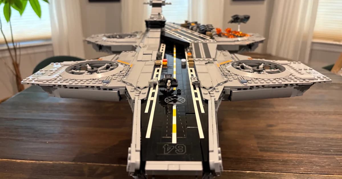 We Build the LEGO Marvel S.H.I.E.L.D Helicarrier, An Airborne Fortress for Earth's Mightiest Heroes