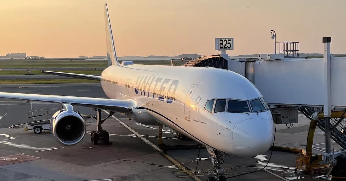 United Fires Senior Flight Attendants For Profiting Off Of Trip Trading