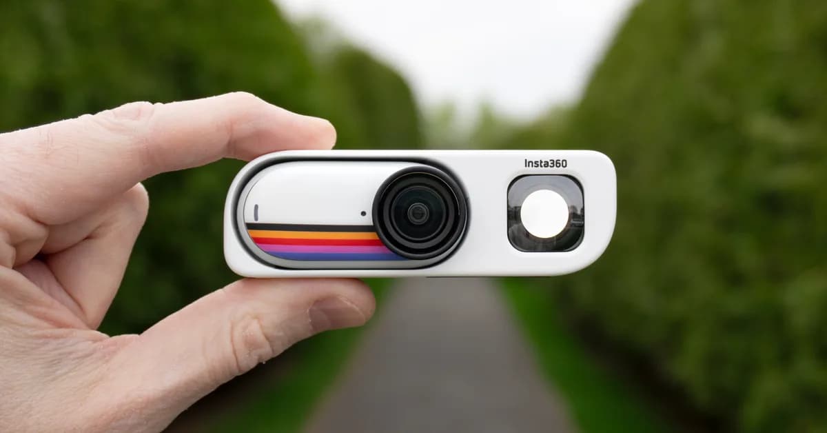 Insta360's new viewfinder turns the action cam into a retro shooter