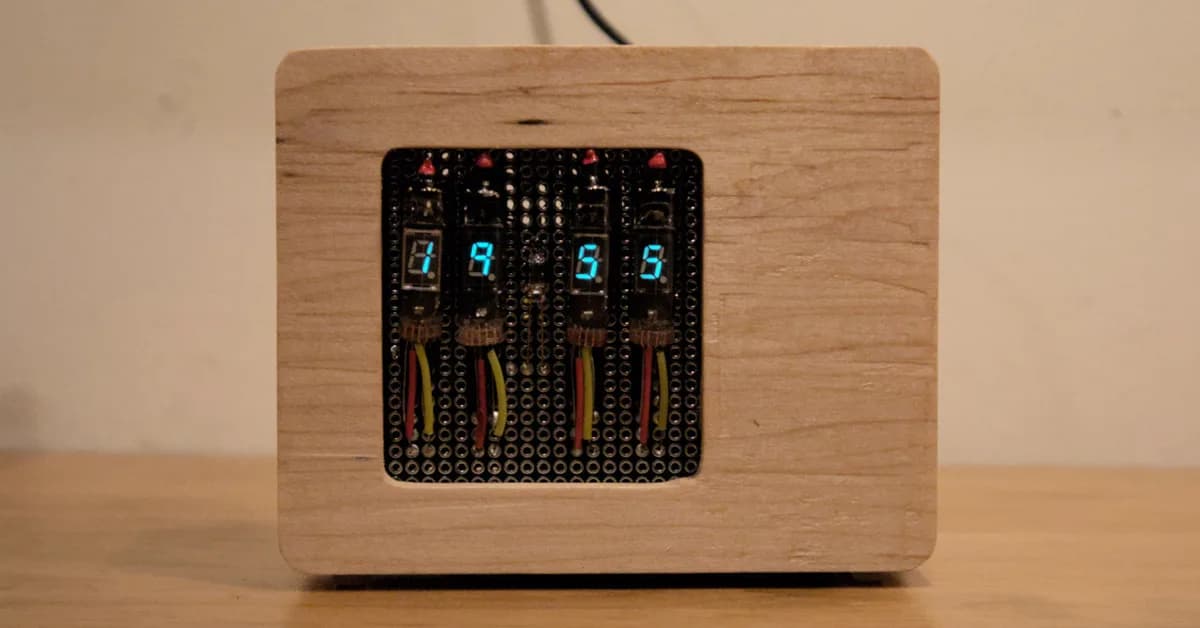 Salvaged VFDs in Nixie-Like Clock
