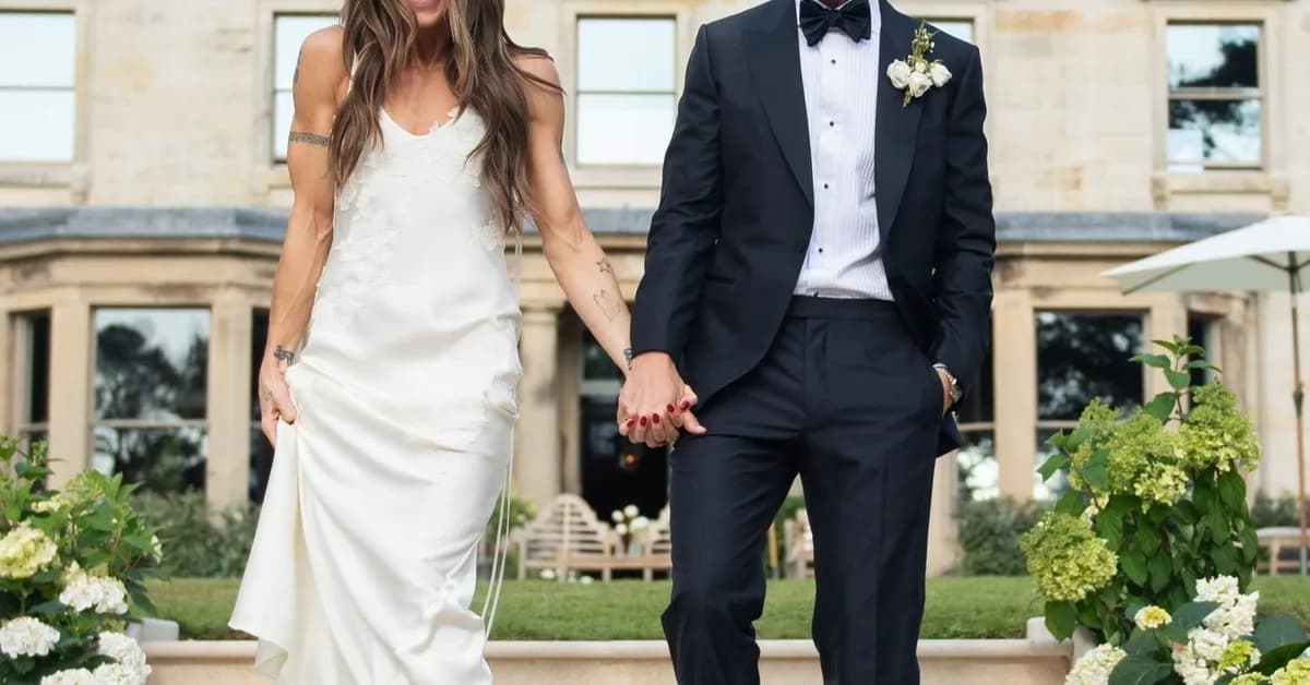 Melanie "Mel C" Chisholm Gets Married to Chris Dingwall in a Beautiful Victoria Beckham Wedding Dress