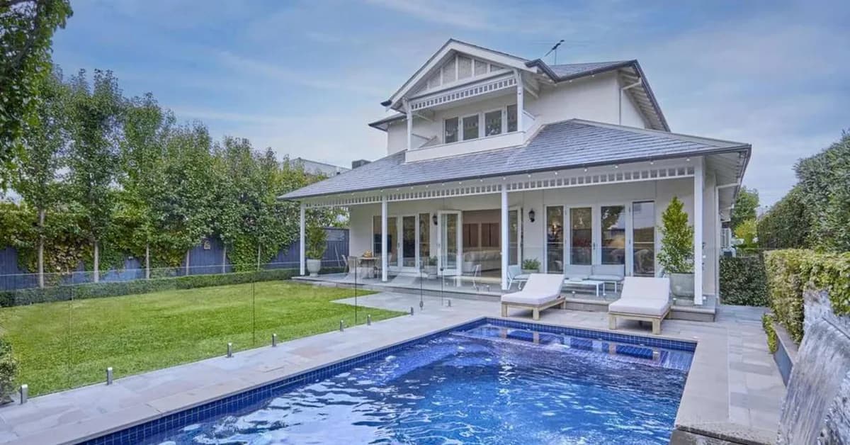 Oscar Piastri's mother pulls F1 star's childhood home off market