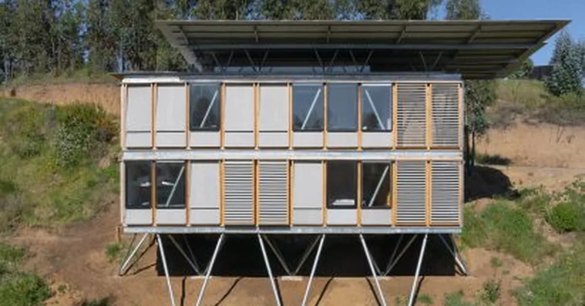 Chilean modular housing protoype uses stilts to traverse difficult site